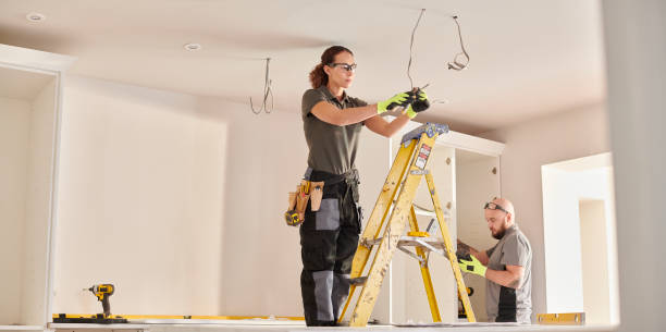 Best Affordable Electrician  in Moore, OK